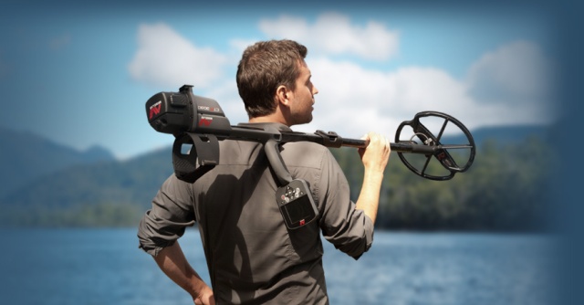 https://www.bodensuche.de/images/minelab_ctx3030-sucher_bodensuche_de.jpg